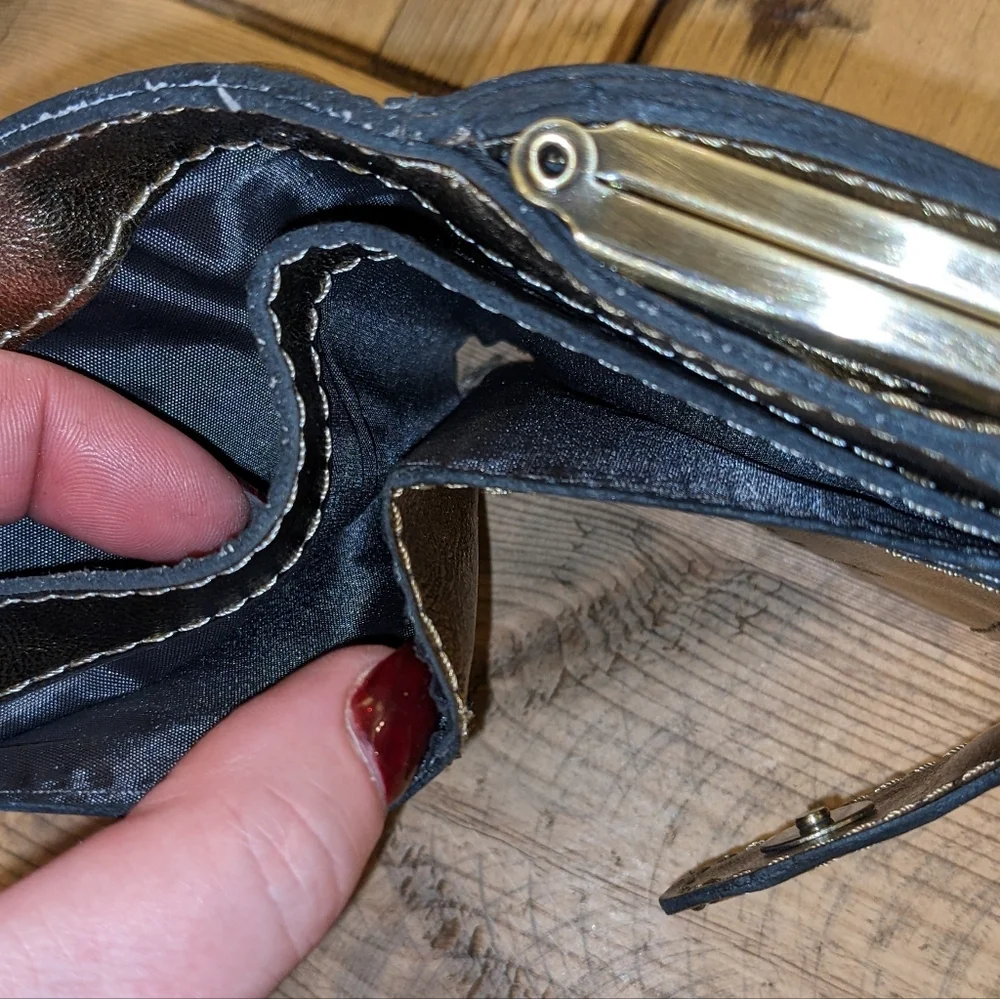 Patricia Nash Iberia Leather Wallet In Antique Gold​ - Picture 9 of 13